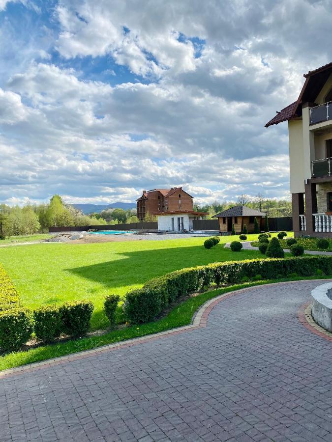 Приватна Садиба Європа Solociîn Exterior foto